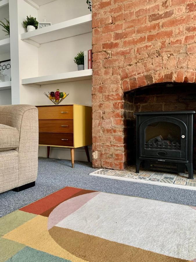 Contemporary 2 Bedroom Victorian Town House - Sleeps Up To 6 Kimberley  Esterno foto