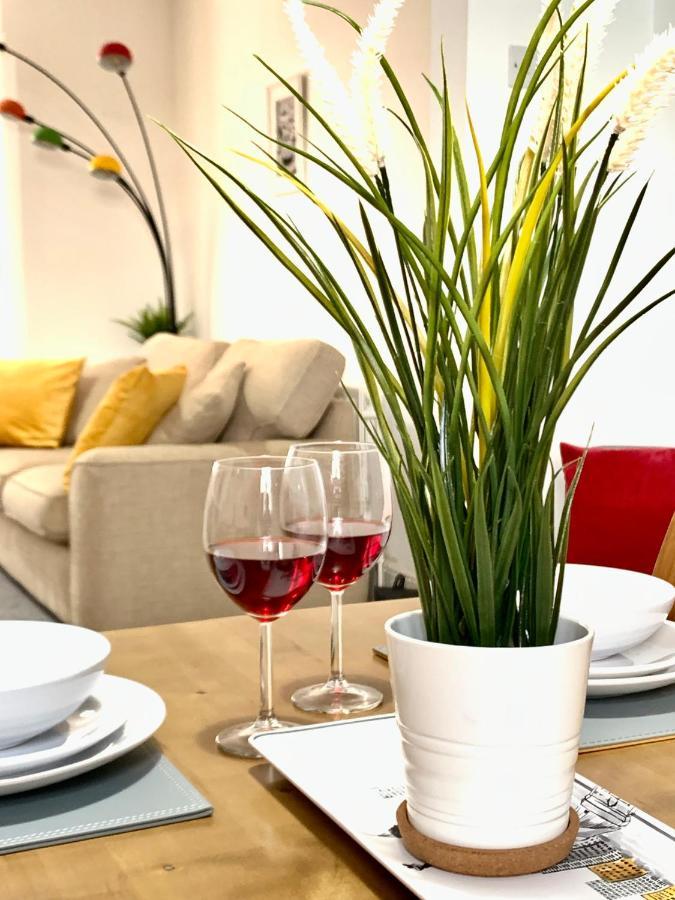 Contemporary 2 Bedroom Victorian Town House - Sleeps Up To 6 Kimberley  Esterno foto