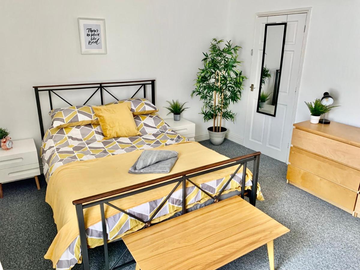 Contemporary 2 Bedroom Victorian Town House - Sleeps Up To 6 Kimberley  Esterno foto
