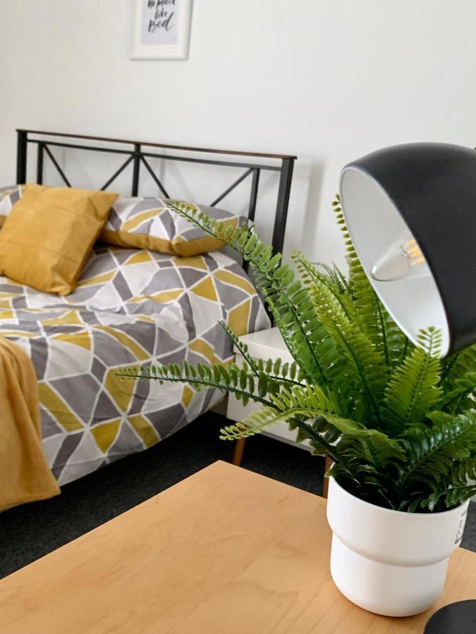 Contemporary 2 Bedroom Victorian Town House - Sleeps Up To 6 Kimberley  Esterno foto
